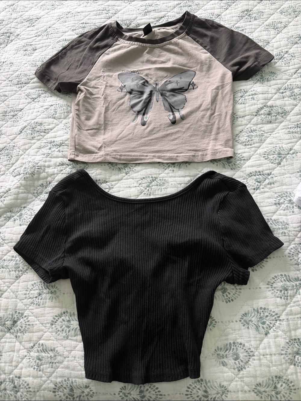 SHEIN Black Ribbed Crop Top & Gray Butterfly Raglan Tee